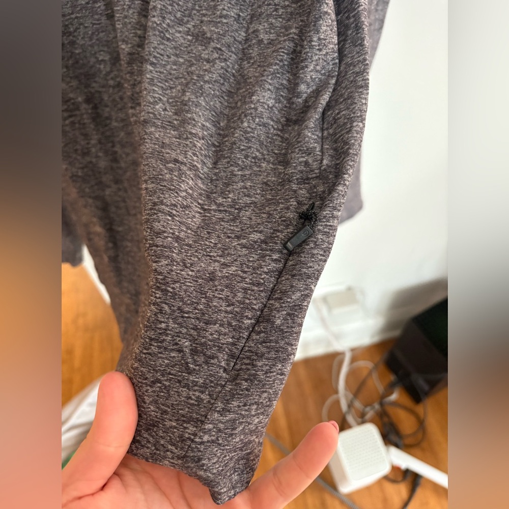 Lululemon | Surge Warm Crew Heather Black Long Sleeve Pullover - Picture 3 of 4